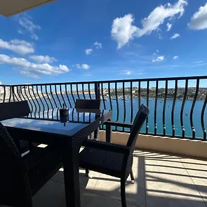 Ferry Ultracentral Location Valletta View Apartment